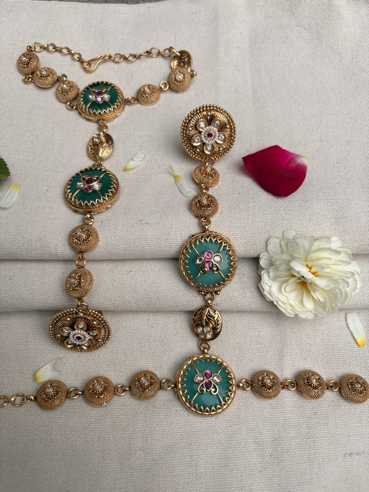 Mehira Emerald Kundan Hathphool HP1001