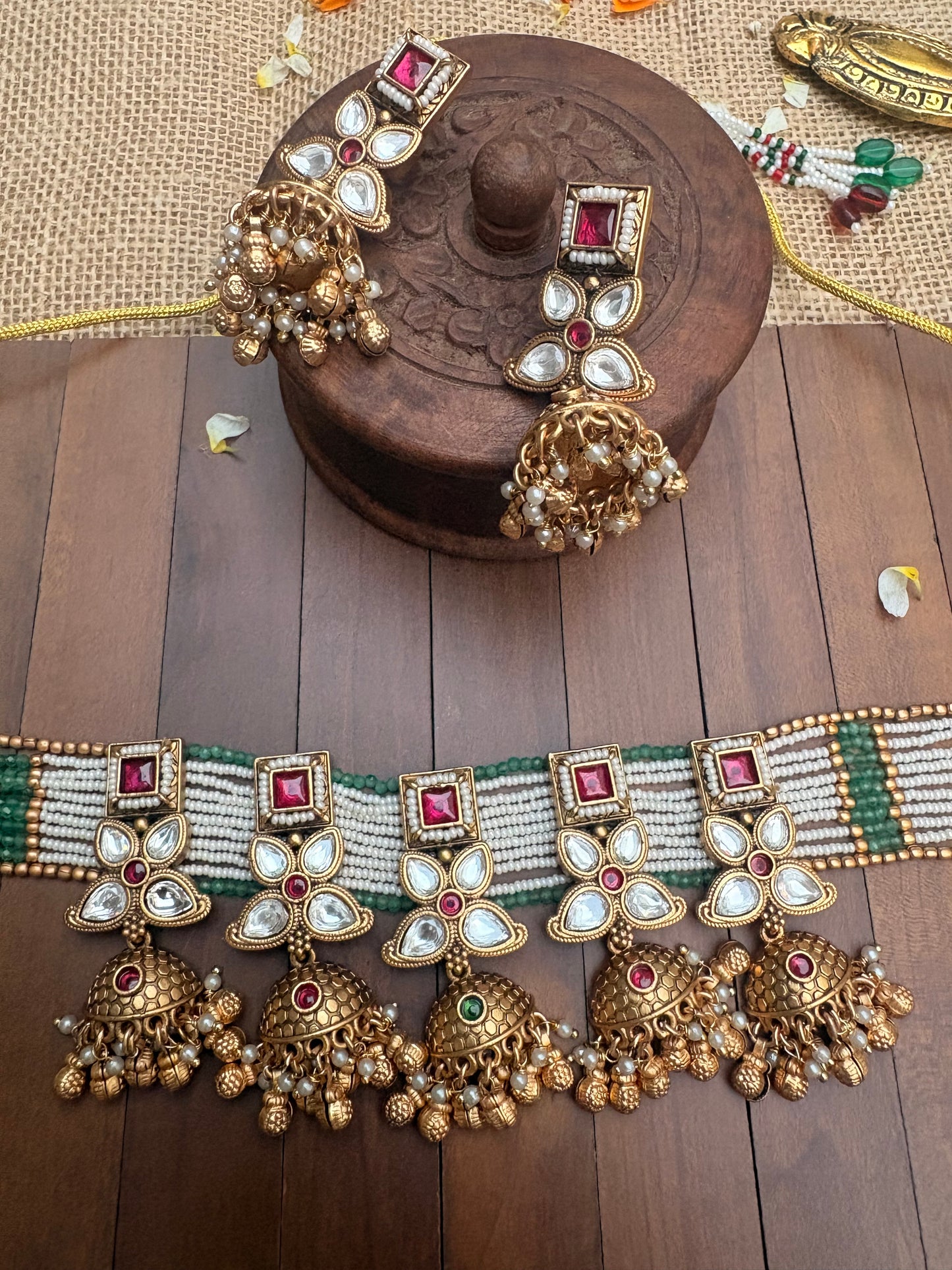 Ruhani Rajputi Choker Set HT1002