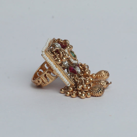 Regal Kundan Stone Adjustable Ring