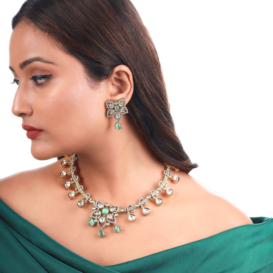 Ruhani Emerald Bloom Kundan Necklace Set