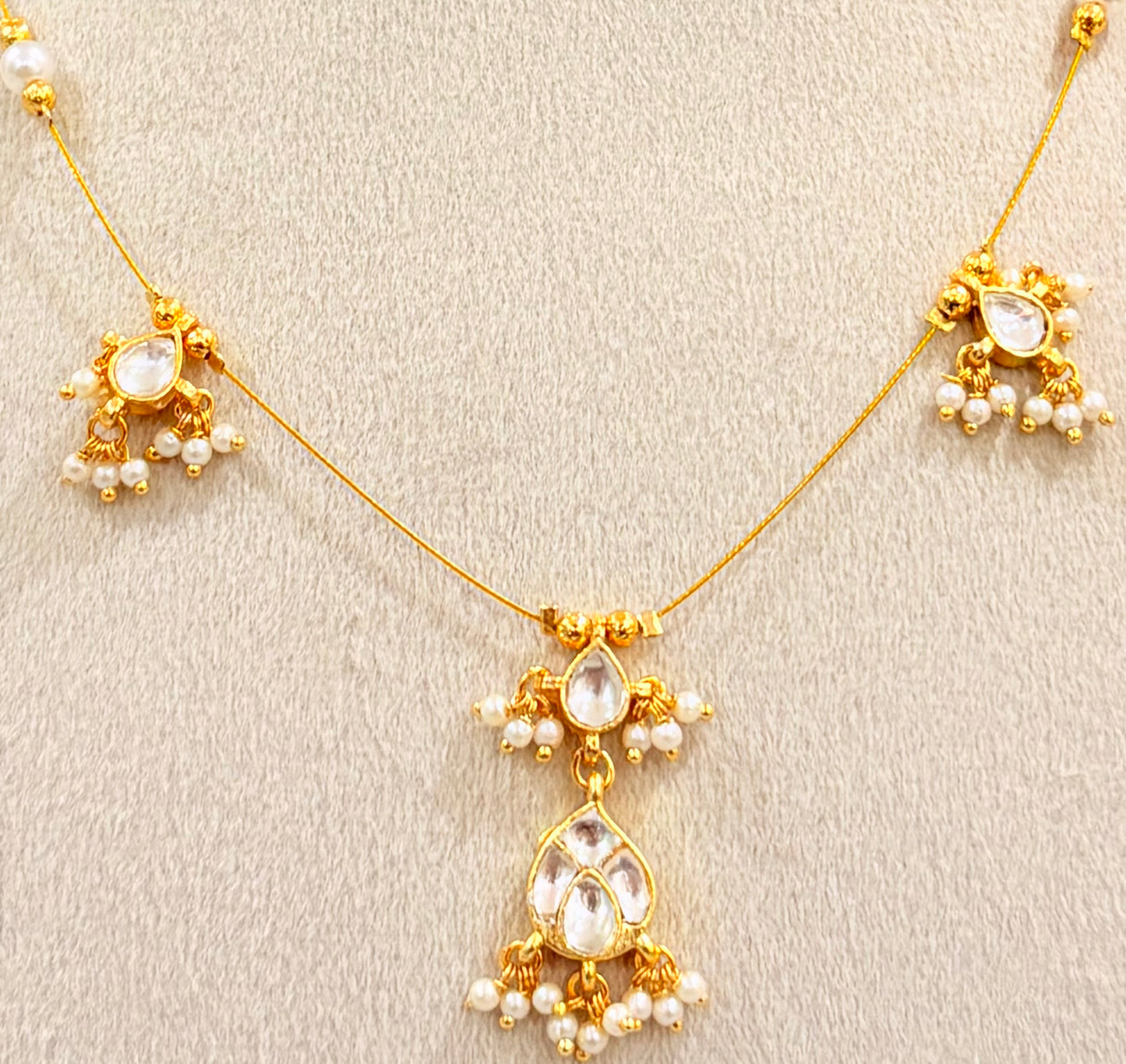 Classic drop pearl necklace MN1009