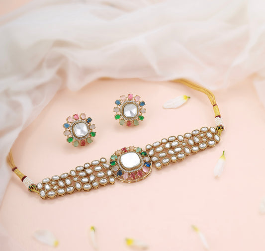 Aaranya Statement Choker