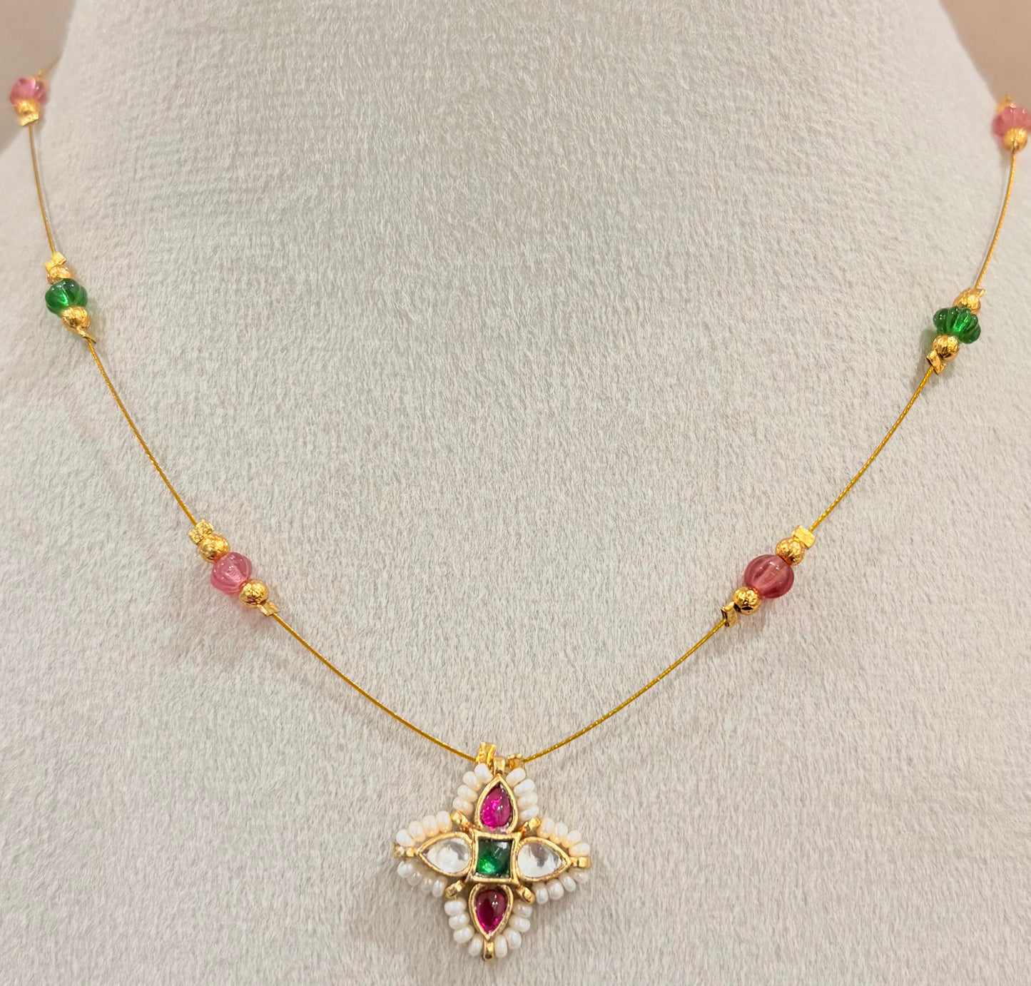 Rose charm necklace MN1016