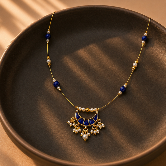 Blue bloom necklace