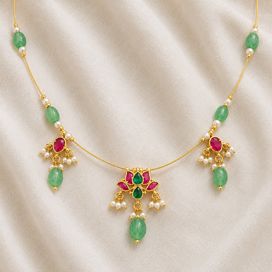 Gulnar bloom necklace