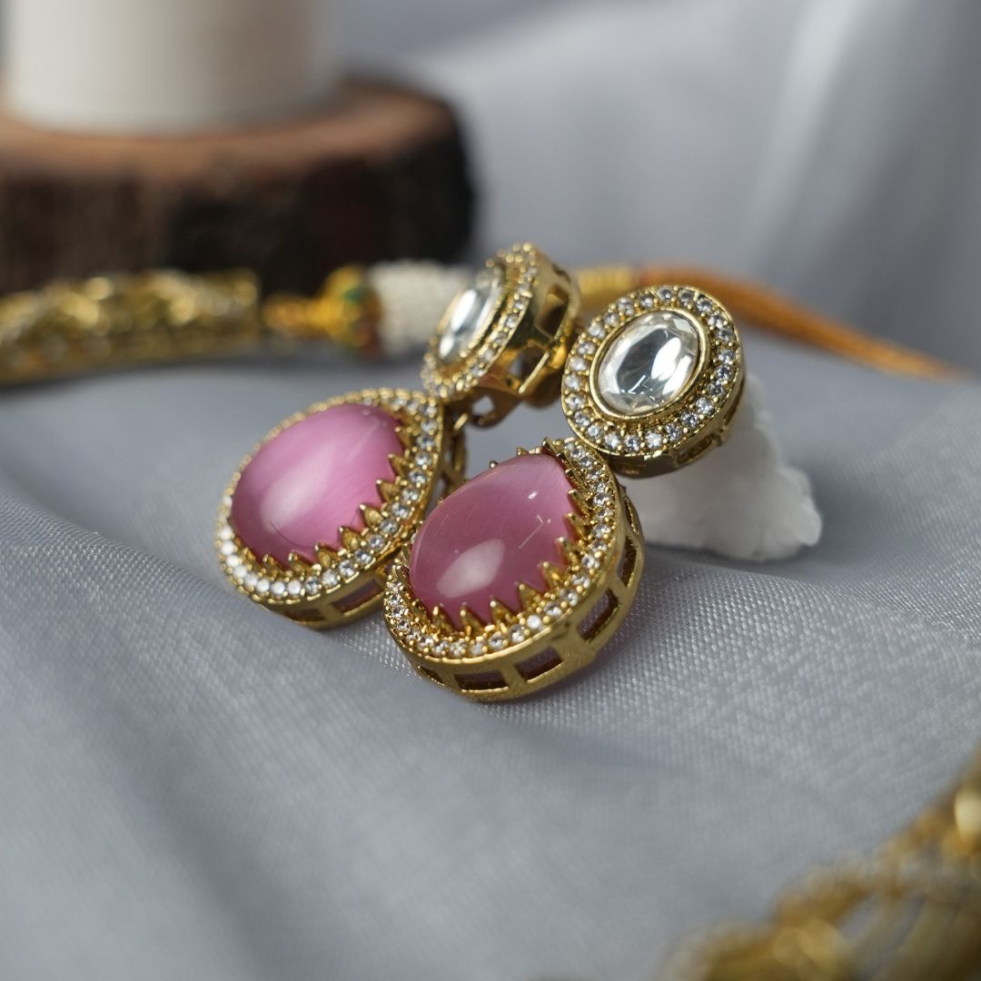 Elegant Pink Teardrop Necklace Set